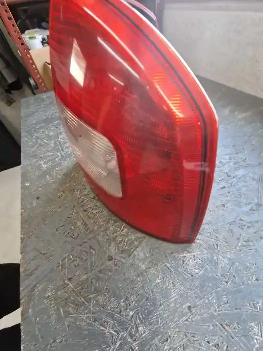 Lampa Prawy Tył Skoda Octavia II HB 1Z5.945.096B