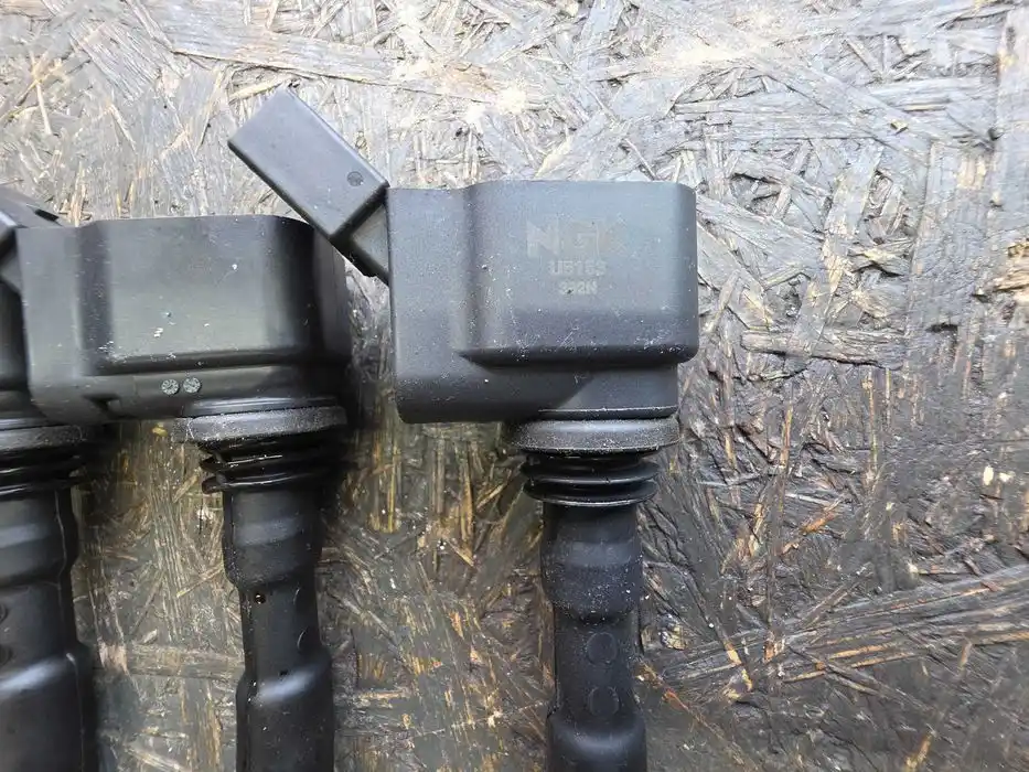 Cewki Vw Audi Seat Skoda 1.0 CHY 04E.905.110.B