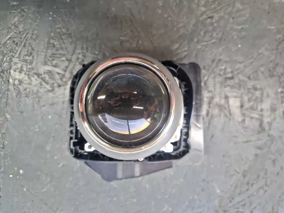 Soczewka Lampy Przód Prawy BiXenon Seat Exeo Oryginał