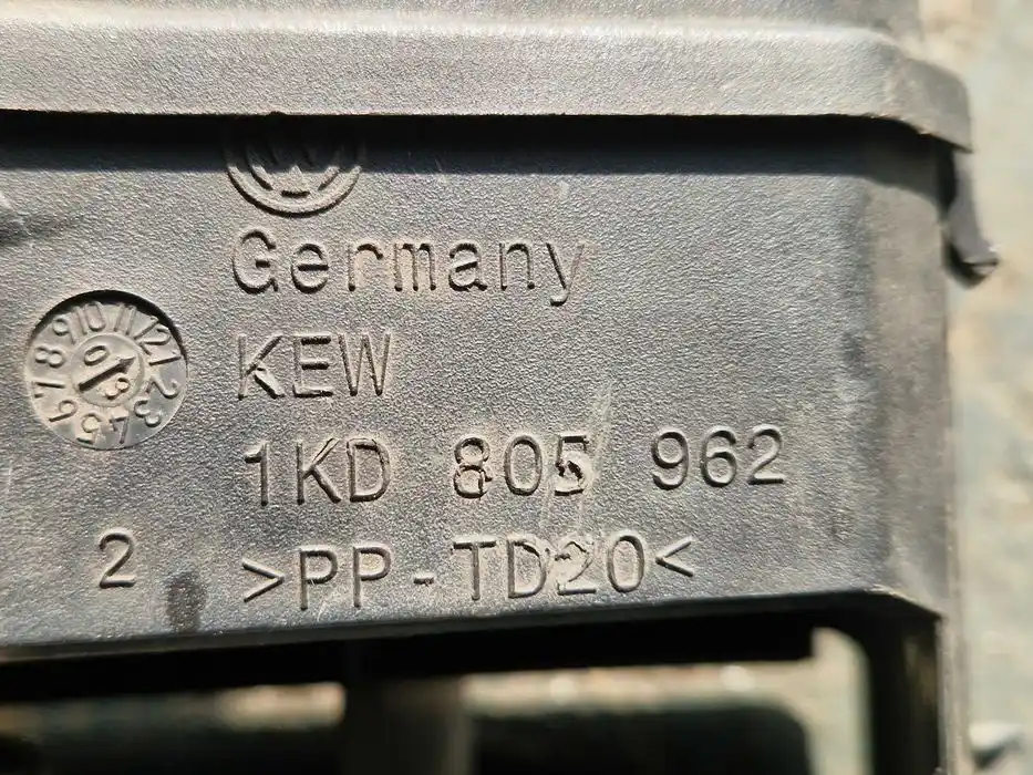 Dolot Powietrza Vw Audi Seat Skoda 1KD.805.962-1K0.805.971C