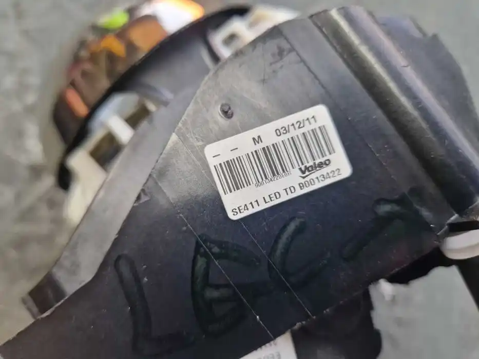 Soczewka Lampy Przód Lewa BiXenon Seat Exeo Oryginał