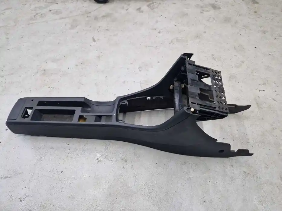 Tunel Środkowy z Koszt 2Din Seat Exeo