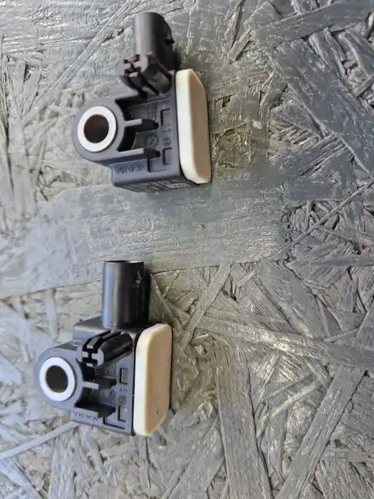 Czujnik Uderzenia Audi Vw Seat Skoda 6R0.959.351