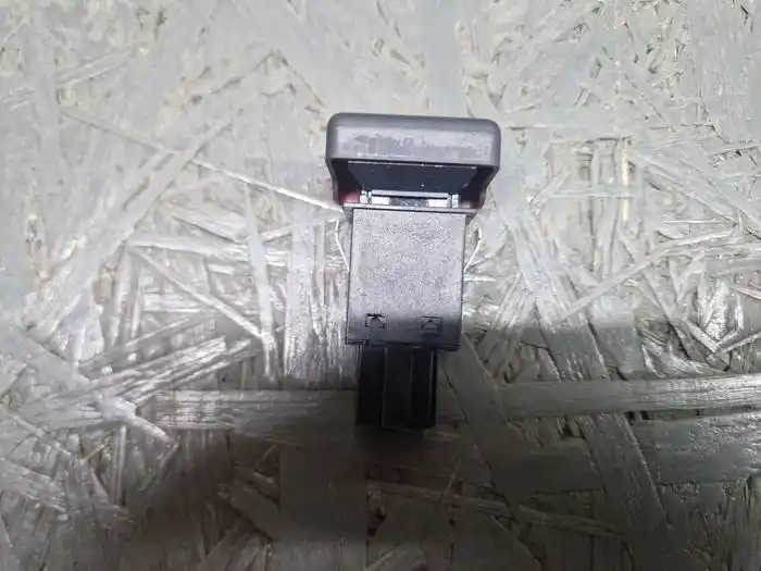 Włącznik Świateł Awaryjnych Seat Audi 8H0.941.509