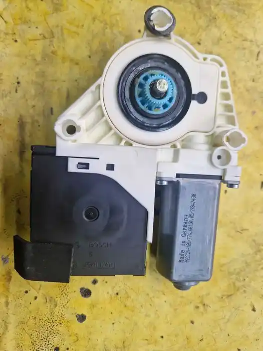 Sterownik Podnosz. Szyby Lewy Przód Vw Audi Seat Skoda 1K0.959.701.P