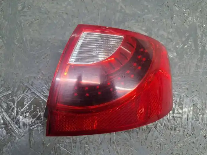 Lampa Prawa Tył Błotnik Kombi Eu Seat Exeo 3R9.945.096.B