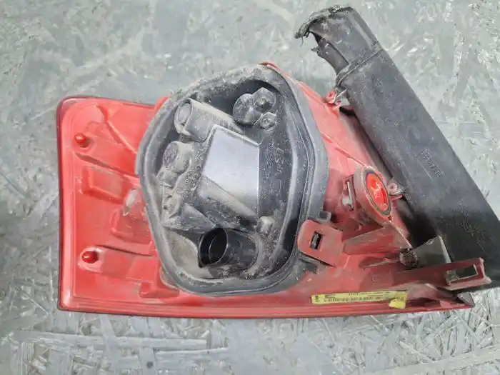 Lampa Prawa Tył Błotnik Kombi Eu Seat Exeo 3R9.945.096.B