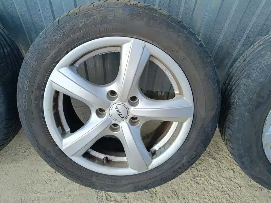 Felgi Aluminiowe Firmy Rial 16"