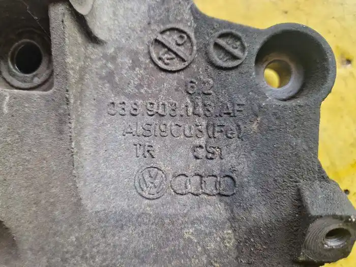Łapa Alternatora Kompresora Vw Audi Seat Skoda 038.903.143AL