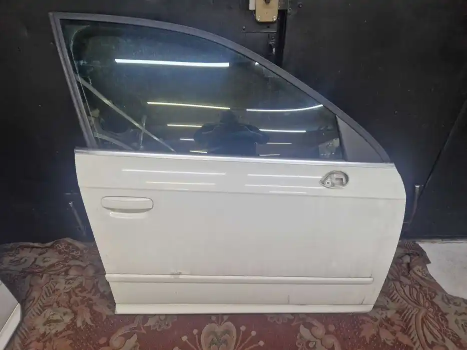 Drzwi Prawy Przód Seat Exeo Kombi LB9A