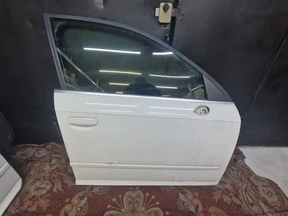 Drzwi Prawy Przód Seat Exeo Kombi LB9A