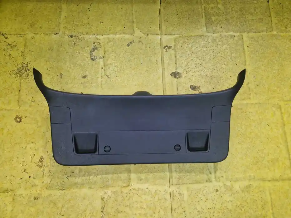 Osłona Tylnej Klampy Vw Passat B6 Kombi 3C9.867.605.D/E