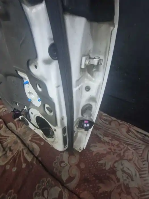 Drzwi Lewy Tył Seat Exeo Kombi LB9A