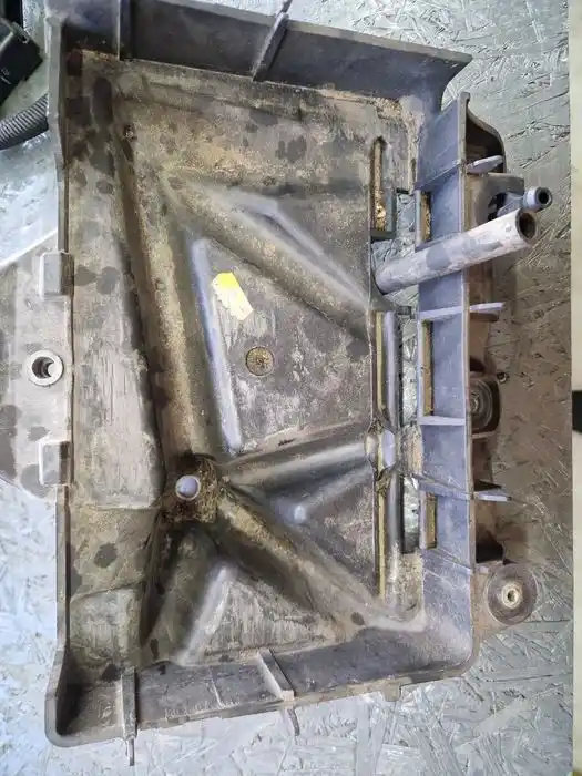 Podstawa Akumulatora Seat Ibiza IV 6J 6Q0.915.331.D