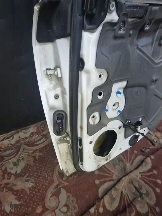 Drzwi Prawy Tył Seat Exeo Kombi LB9A