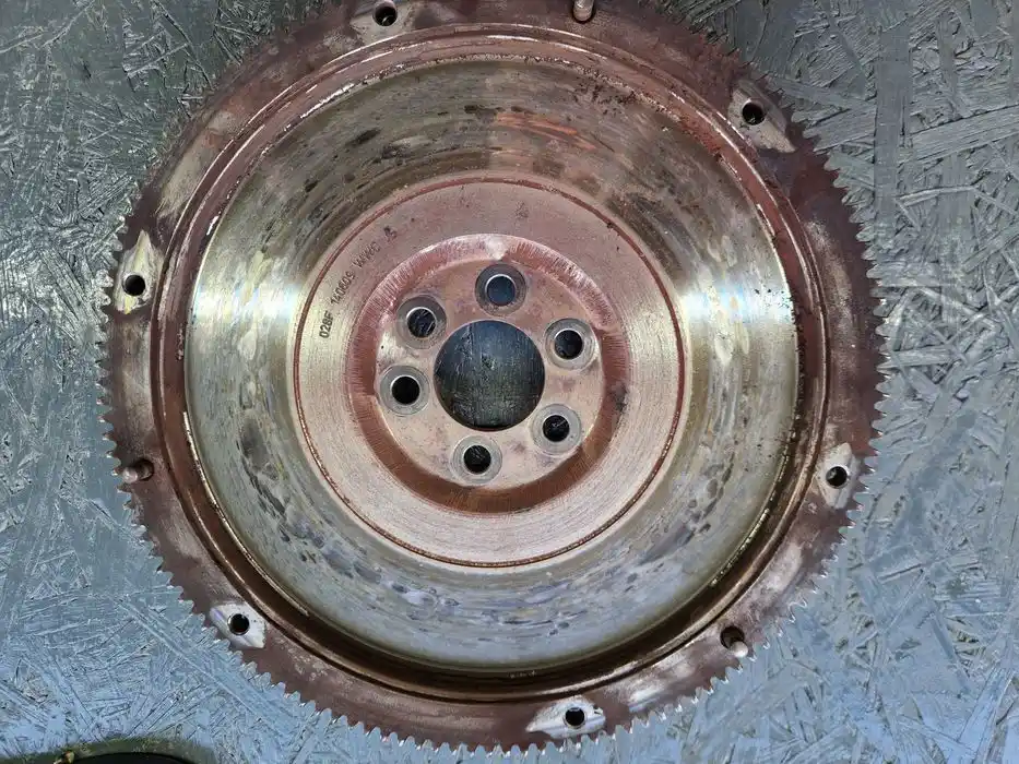 Sztywne Koło Sprzęgło 1.9 TDI-1.6TDI Audi Seat Vw Skoda 037.105.273.C