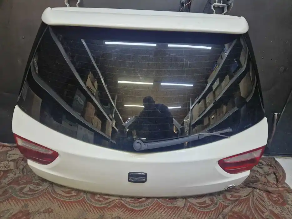 Klapa Tylna Seat Exeo Kombi LB9A