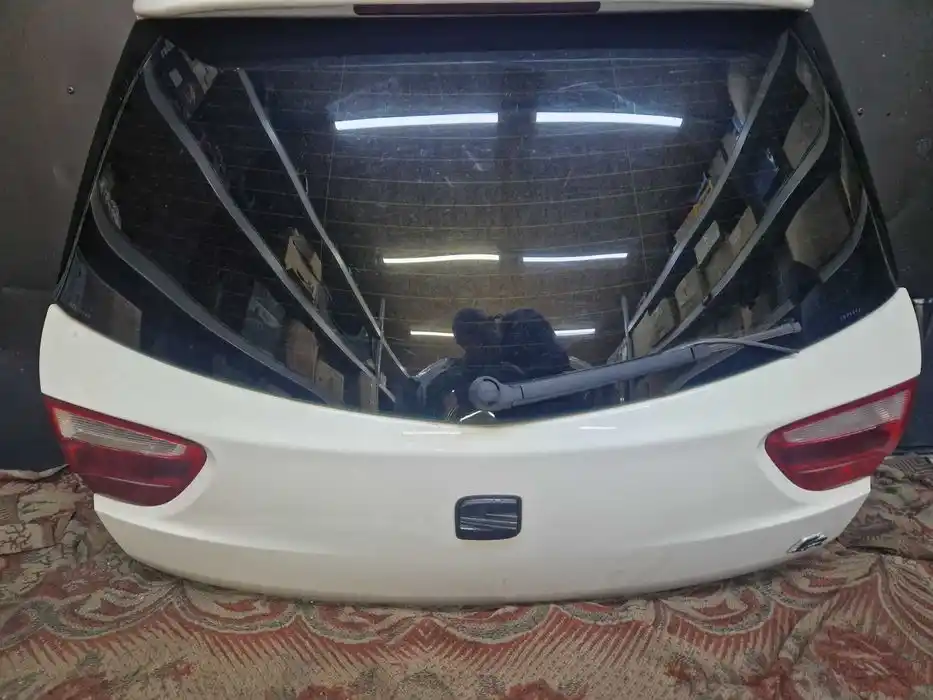 Klapa Tylna Seat Exeo Kombi LB9A