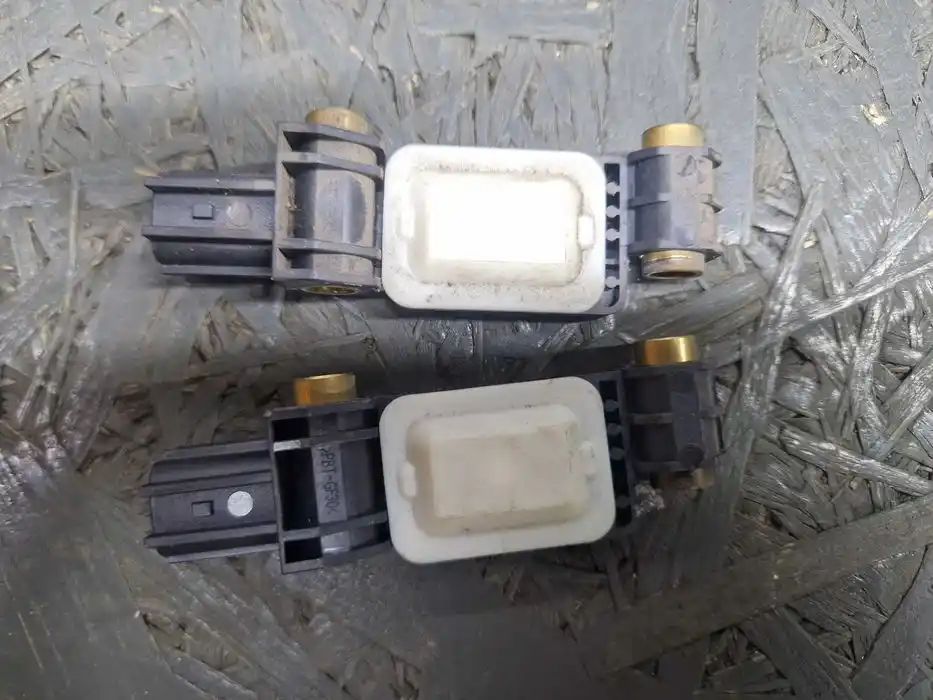 Czujnik Uderzenia Bocznego Vw Audi Seat Skoda 8E0.959.643.B