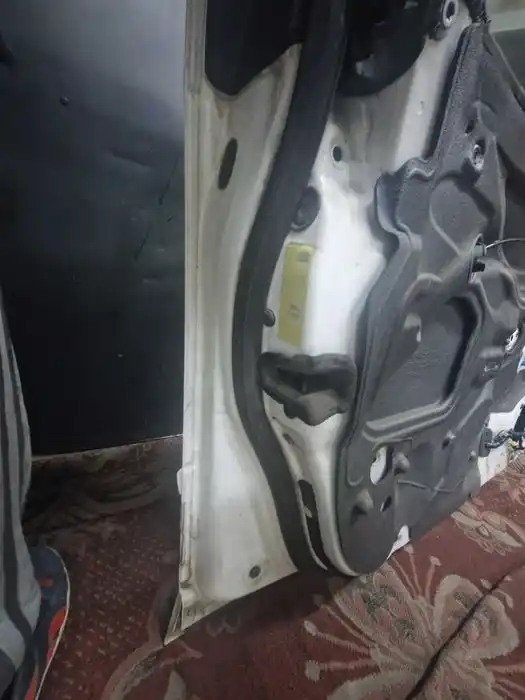 Drzwi Lewy Przód Seat Exeo Kombi LB9A