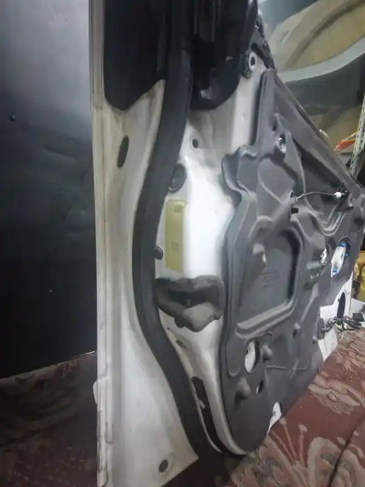 Drzwi Lewy Przód Seat Exeo Kombi LB9A
