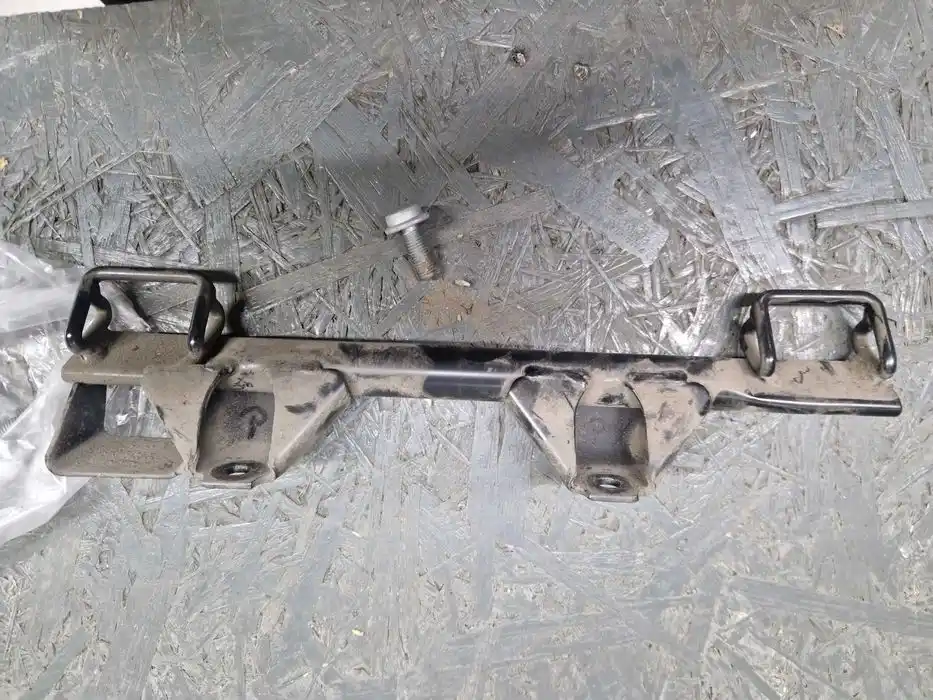 IsoFix Prawy Tył Seat Exeo Audi A4 B7 8E0.813.546.B