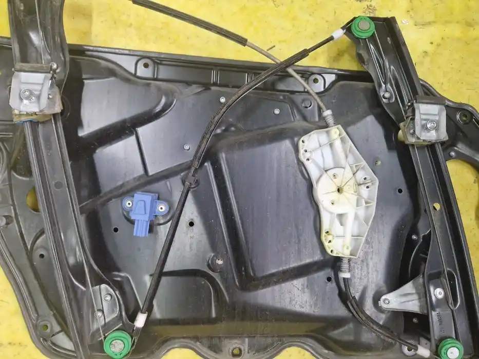 Mechanizm Podnoszenia Szyby Vw Passat B6 Prawy Przód 3C1.837.756.L