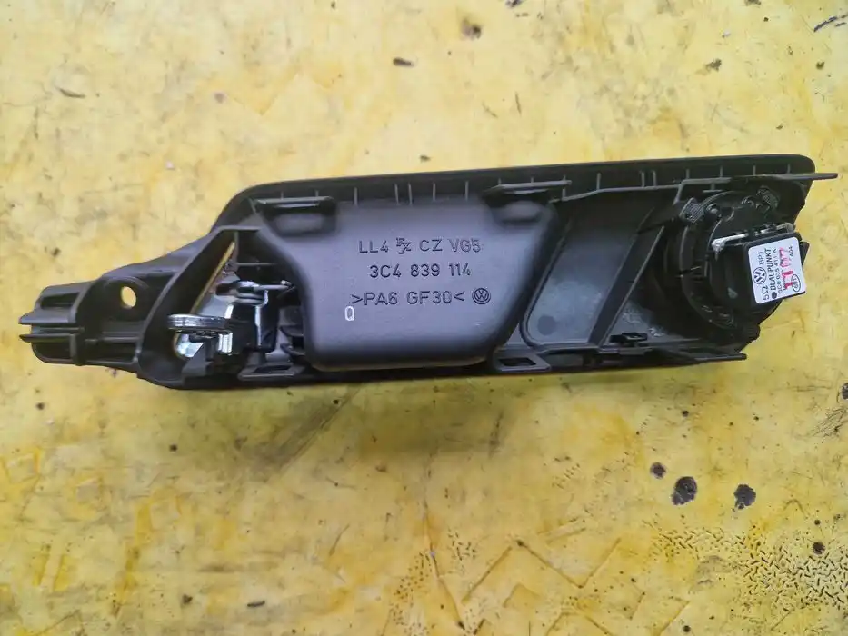Klamka Wewnętrzna Vw Passat B6  Prawy Tył 3C4.839.114