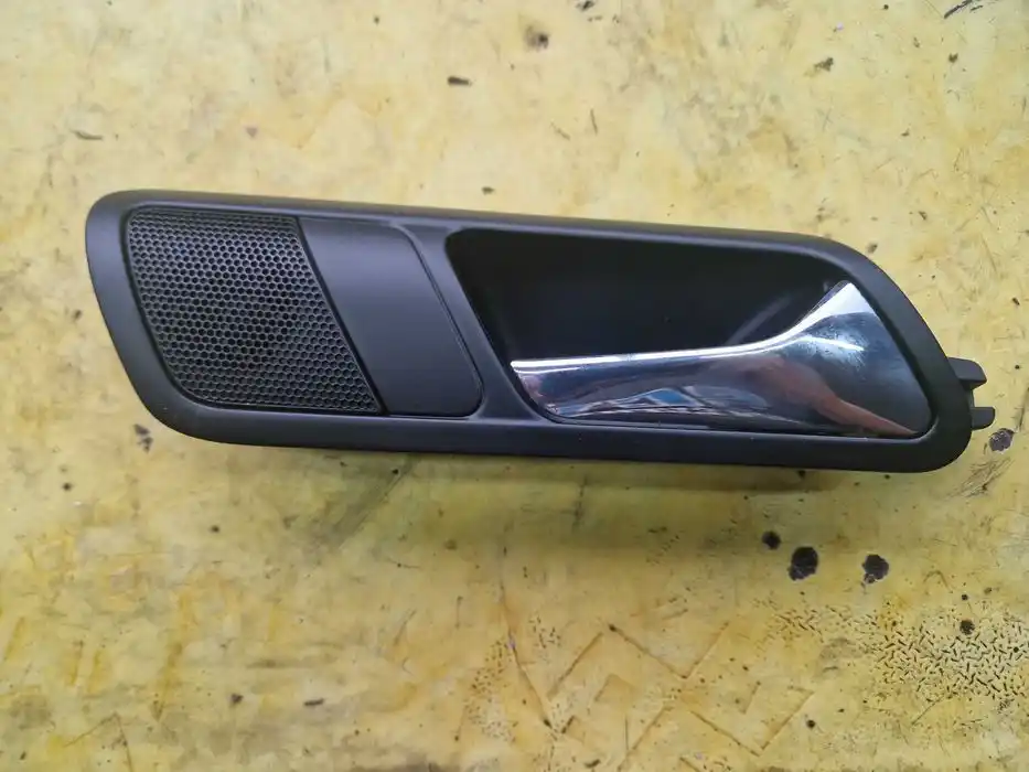 Klamka Wewnętrzna Vw Passat B6  Prawy Tył 3C4.839.114
