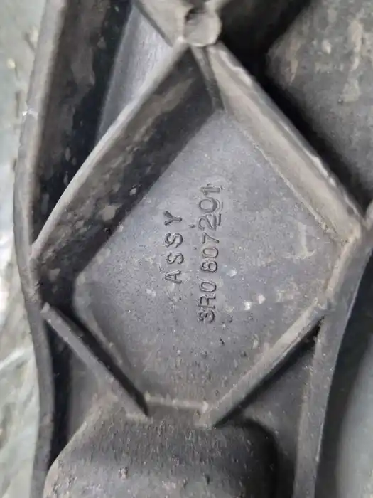 Ślizg Zderzaka Lewy Przód Seat Exeo 3R0.807.201