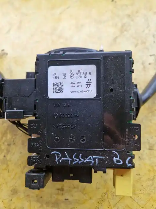 Przełącznik Zespolony Manetka Vw Passat B6 Kombi 3C9.953.513.C