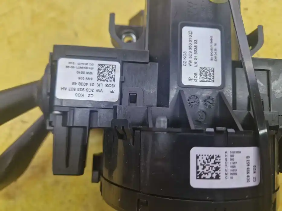 Przełącznik Zespolony Manetka Vw Passat B6 Kombi 3C9.953.513.C