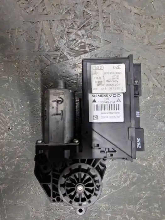 Silniczek Podnoszenia Szyby Seat Exeo P.T 8E0.959.802.E