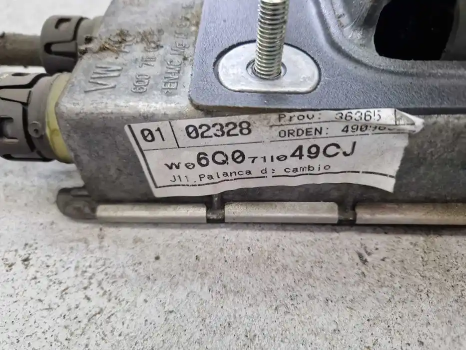 Wybierak Seat Ibiza IV 6J 6Q0.711.049.CJ