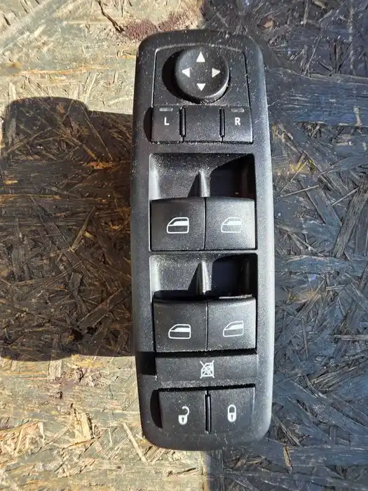 Panel Szyb Dodge Journey I 68039999AB