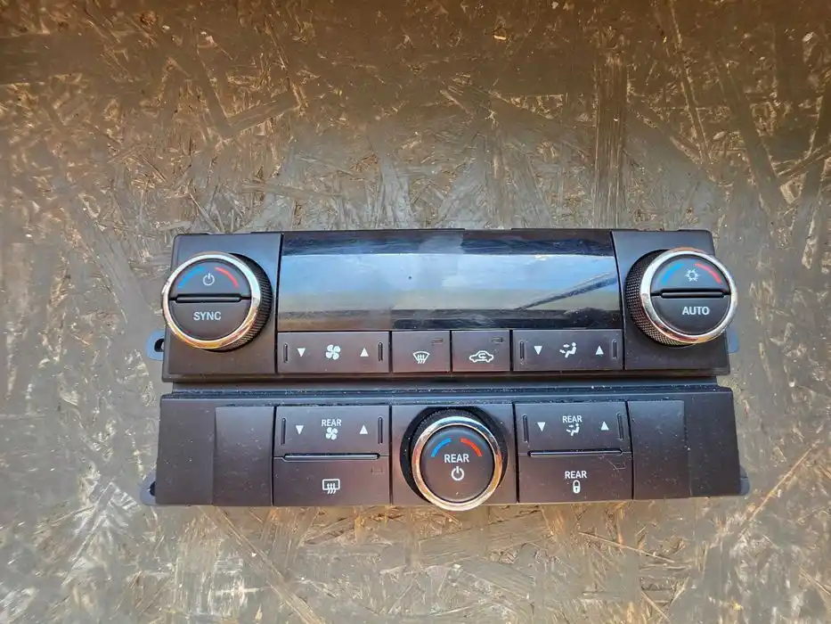 Panel Klimatyzacji Dodge Journey I P55111898AG