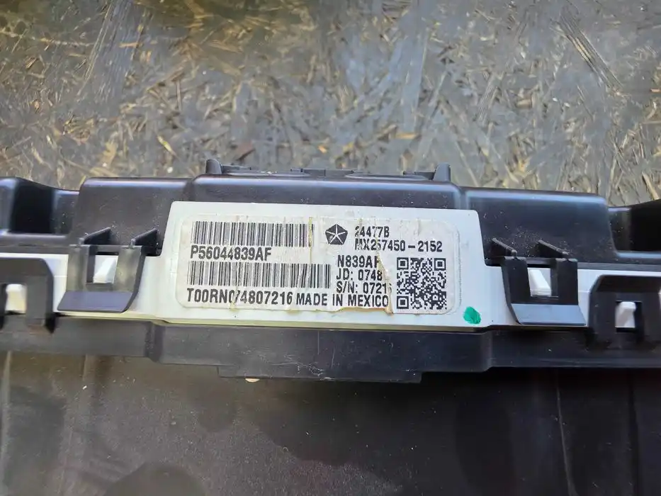 Licznik Dodge Journey I 2.0 CRD Automat P56044839AF