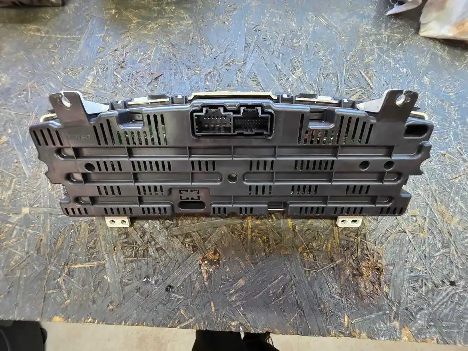 Licznik Dodge Journey I 2.0 CRD Automat P56044839AF