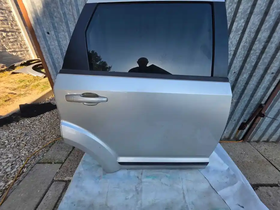 Drzwi Prawy Tył Dodge Journey I Kod Lak.PS2
