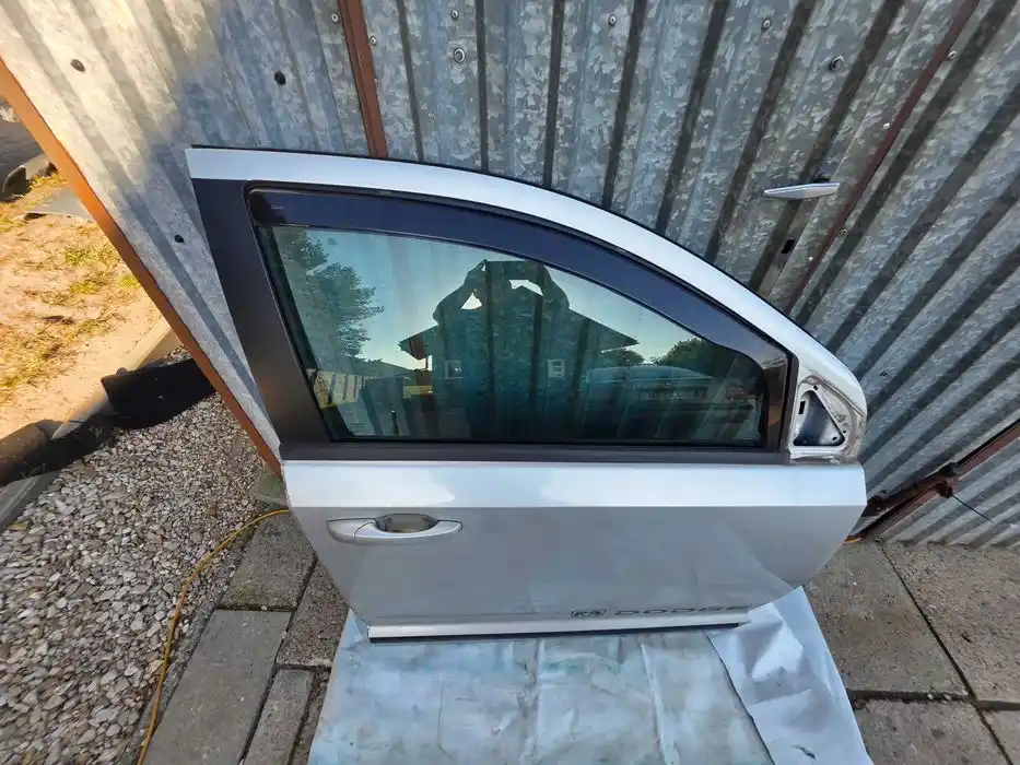 Drzwi Prawy Przód Dodge Journey I Kod Lak. PS2