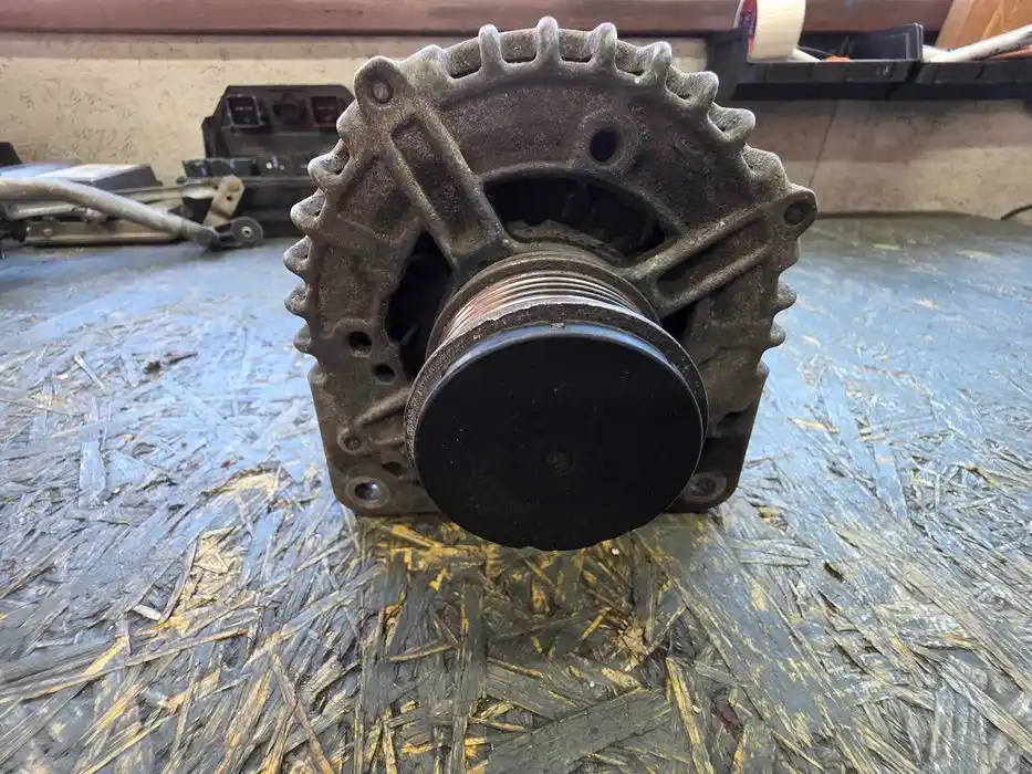 Alternator Dodge Journey I 2.0 CRD 04801715AA
