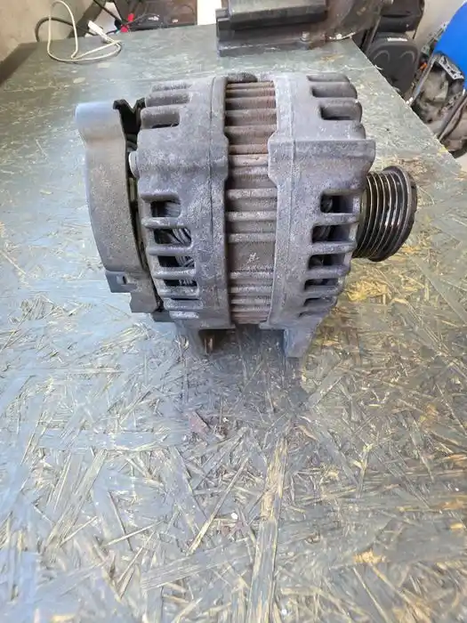 Alternator Dodge Journey I 2.0 CRD 04801715AA