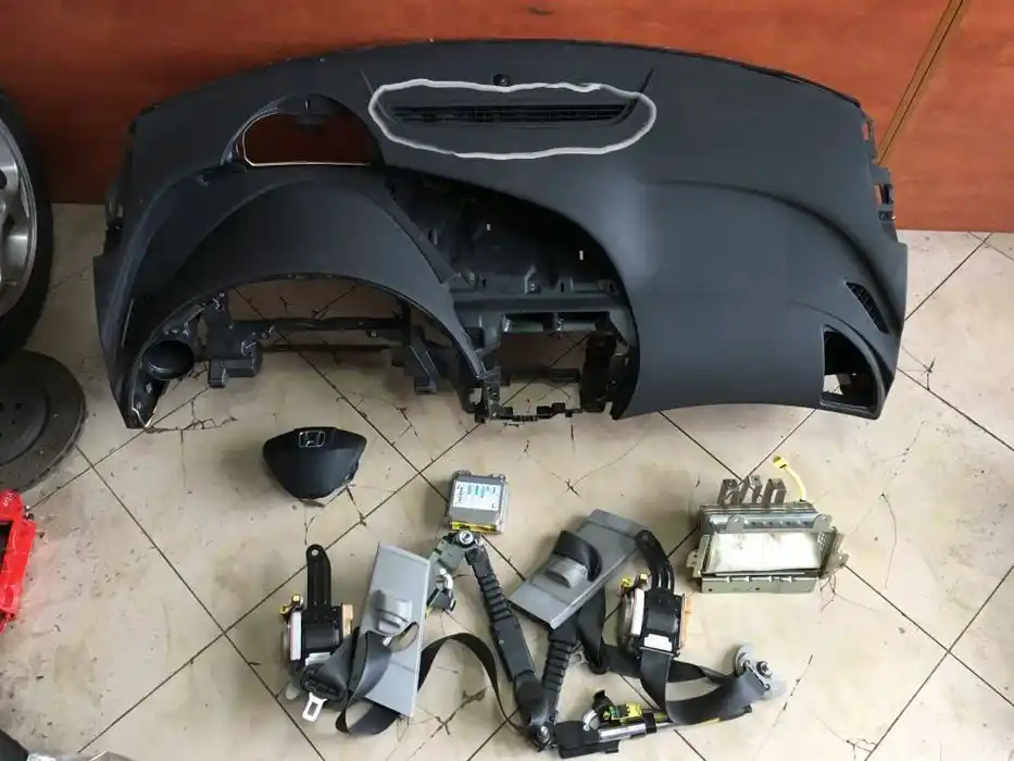 honda civic viii ufo 2006-2012 wlot powietrza
