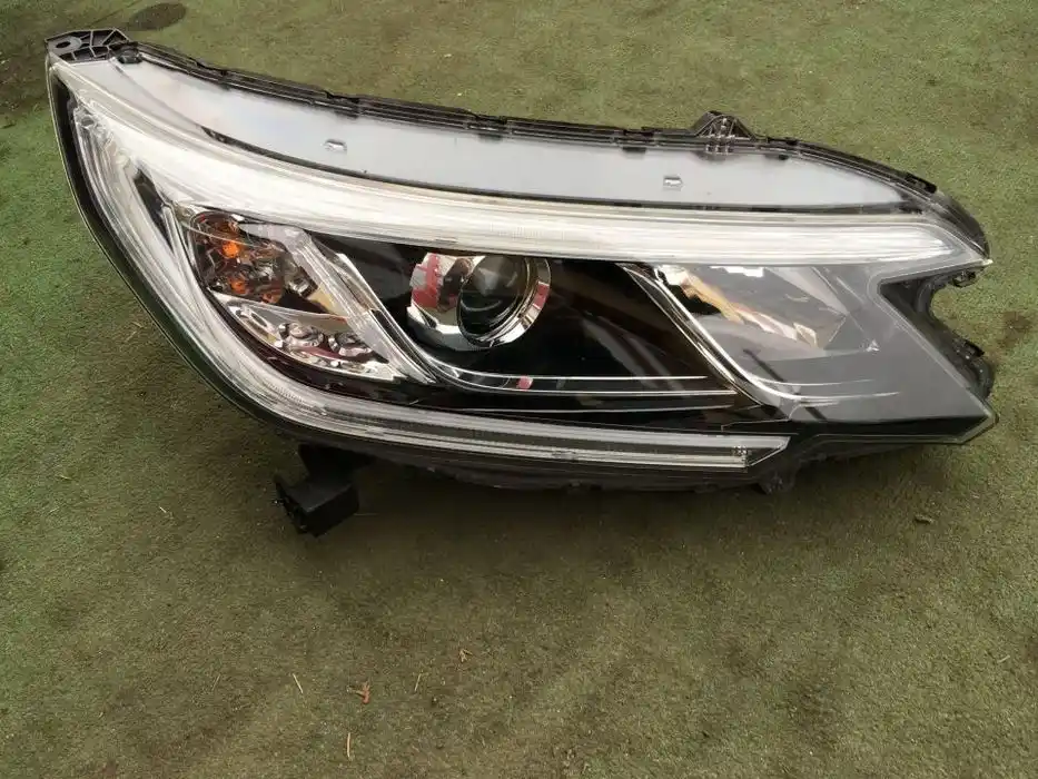 reflektor lampa prawa honda crv iv 2015-2018 lift