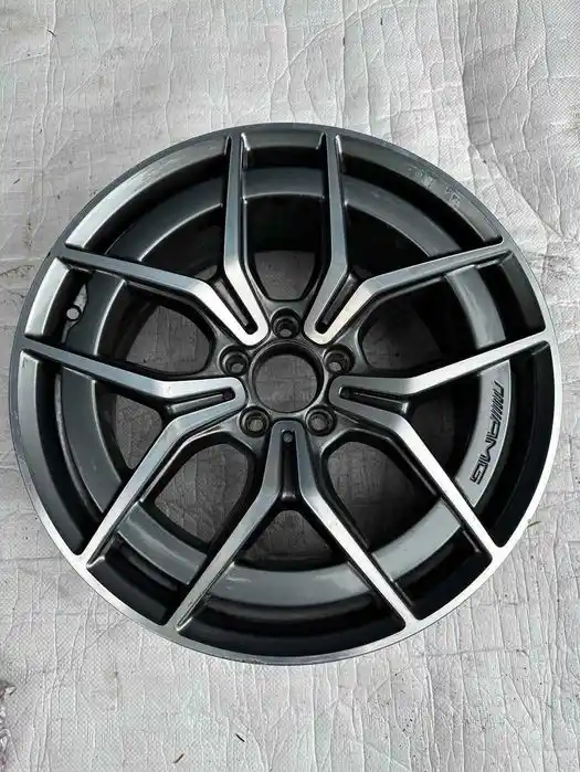 Mercedes E Klasa W213 AMG Pojedyncza Felga 19