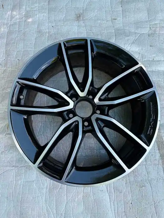 Mercedes C Klasa W205 AMG Pojedyncza Felga 19