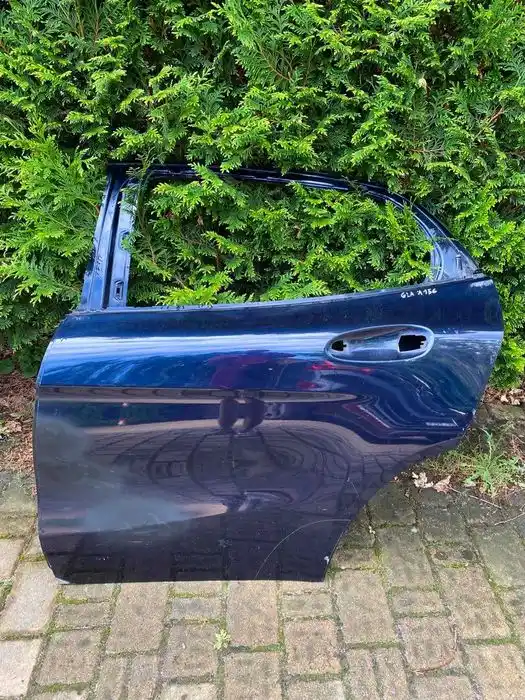 Mercedes GLA A156 Drzwi Tył Tylne Lewe