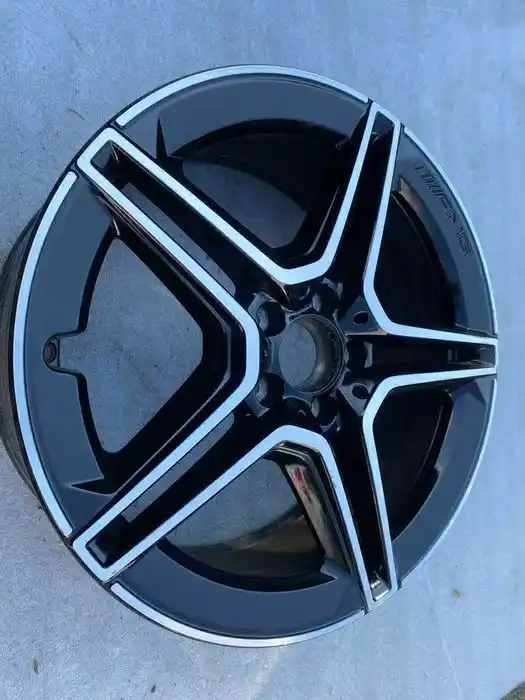 Mercedes GLA GLB W247 Pojedyńcza Felga 19