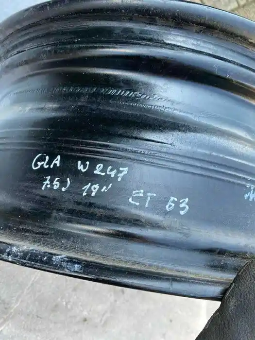 Mercedes GLA GLB W247 Pojedyńcza Felga 19