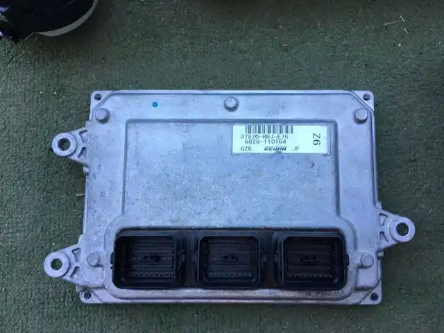 Honda Insight 2009 - Sterownik Silnika Komputer